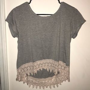Basic grey t-shirt.